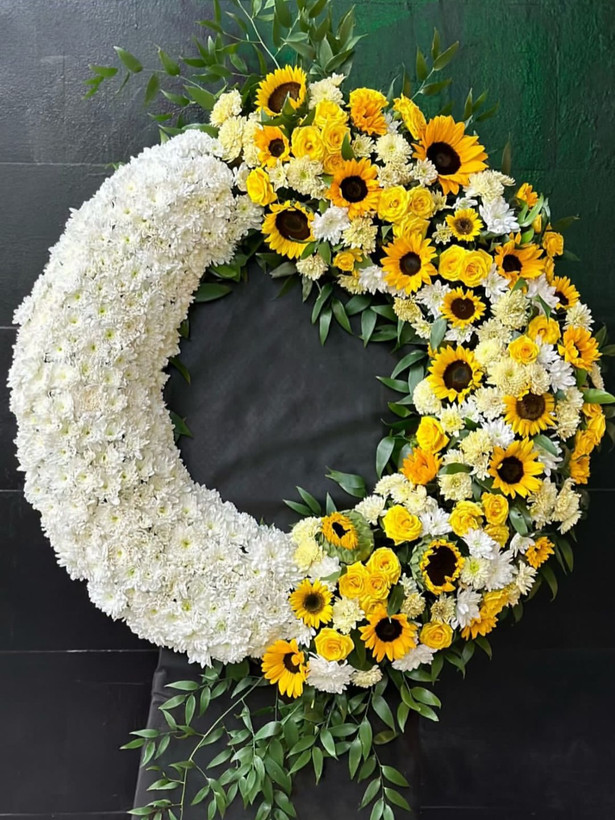 گل آرایی و تاج گل ترحیم